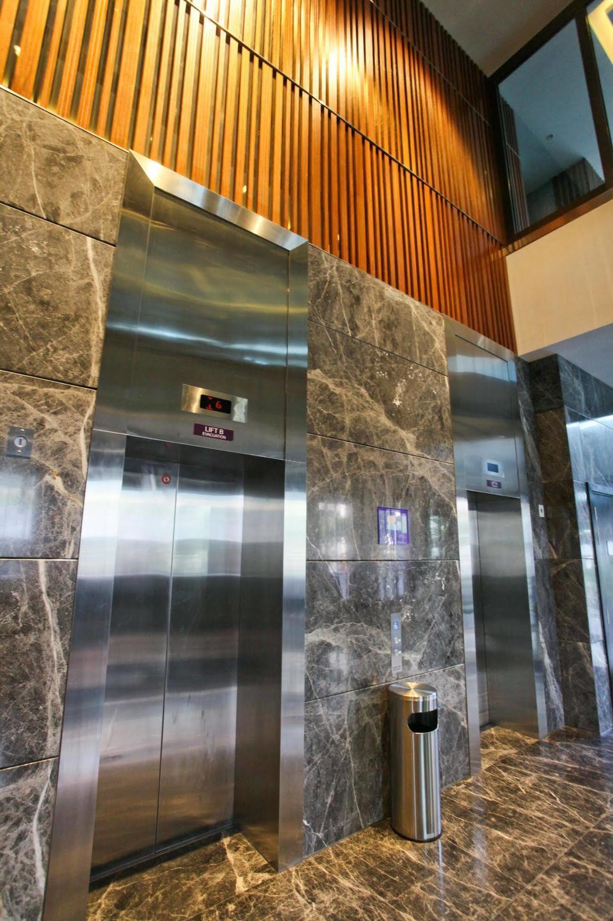 Aqueen Hotel Paya Lebar Singapur Exterior foto