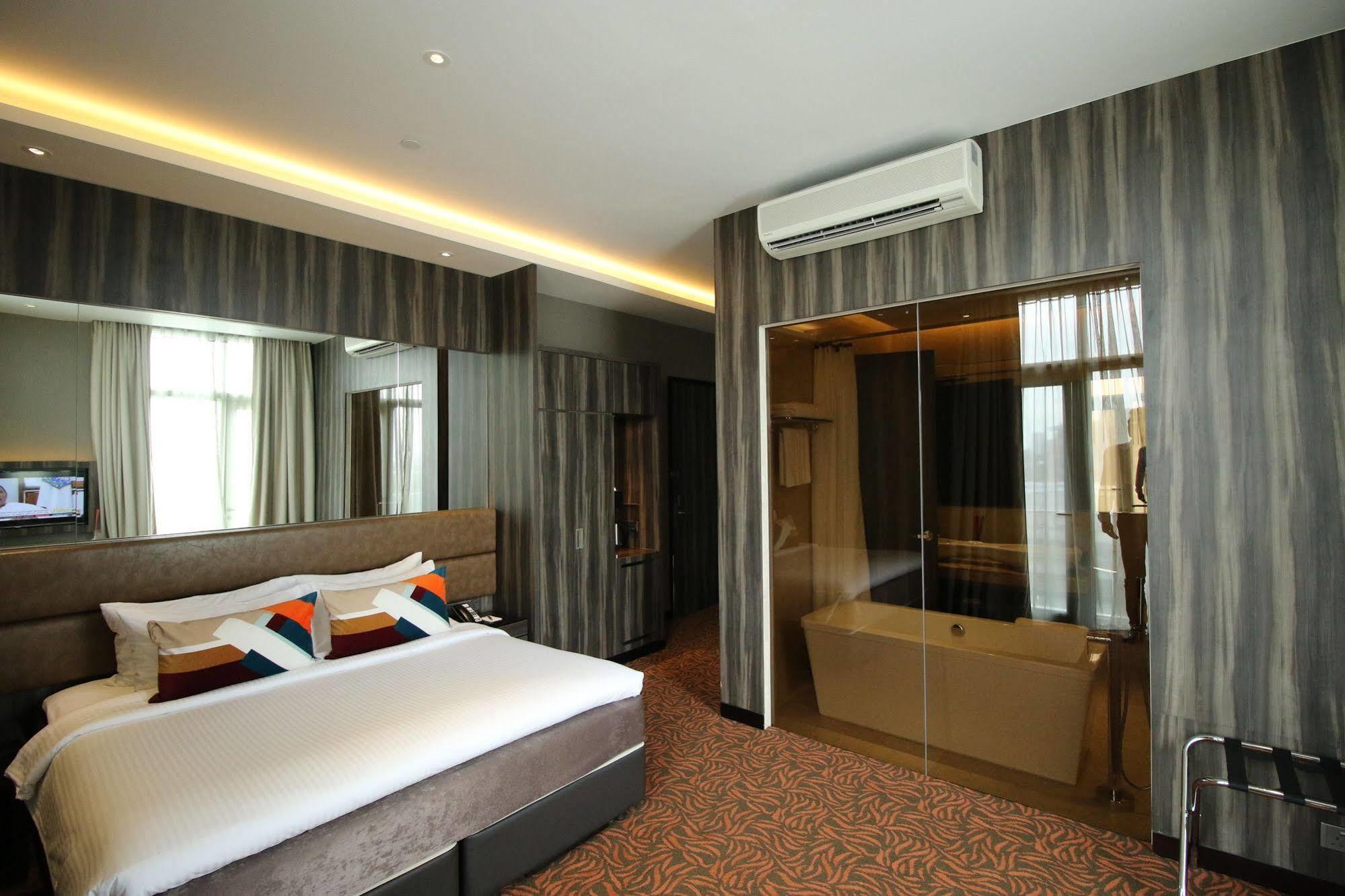 Aqueen Hotel Paya Lebar Singapur Exterior foto